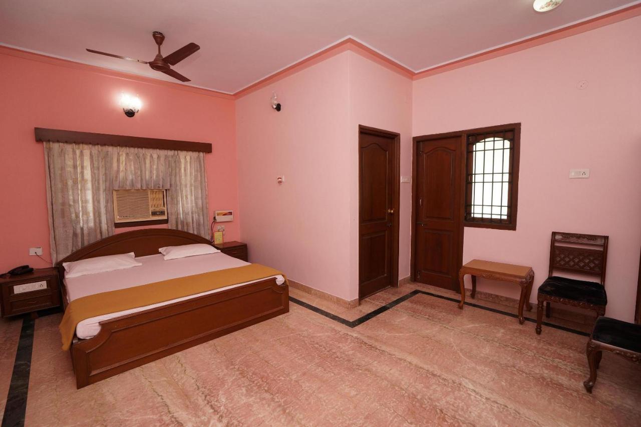 Lloyds Serviced Apartments,Krishna Street,T Nagar Čennai Exteriér fotografie