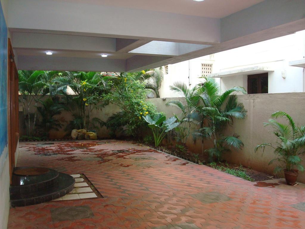 Lloyds Serviced Apartments,Krishna Street,T Nagar Čennai Pokoj fotografie