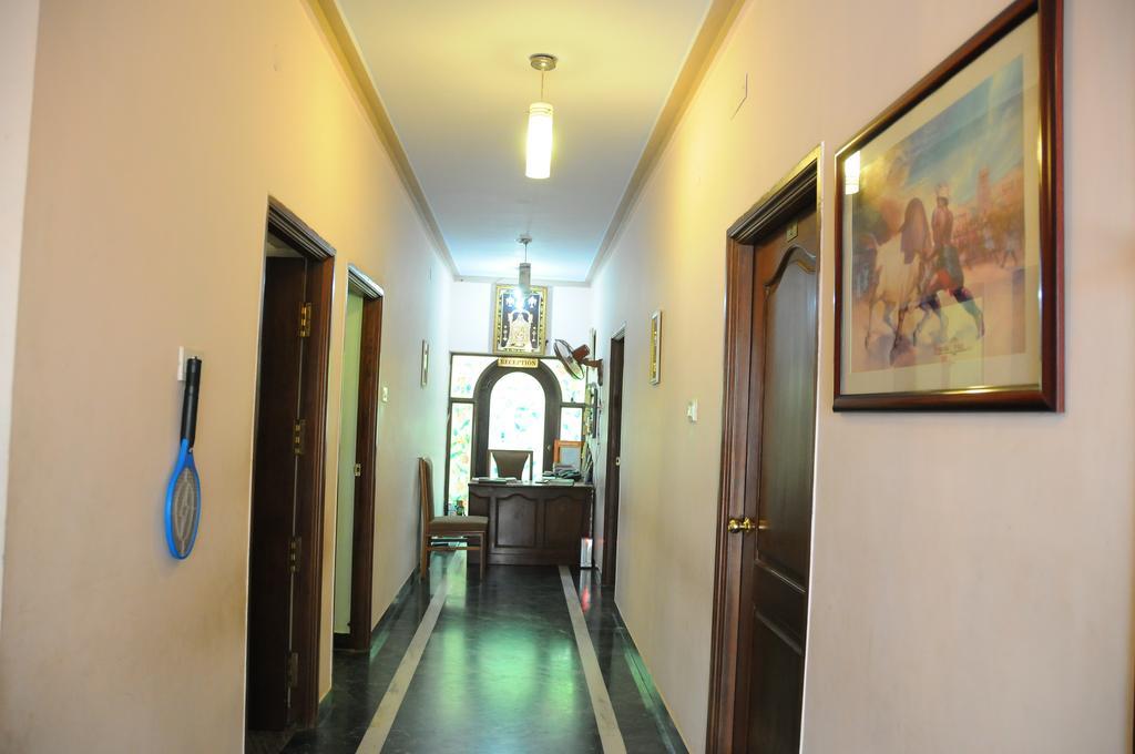 Lloyds Serviced Apartments,Krishna Street,T Nagar Čennai Pokoj fotografie