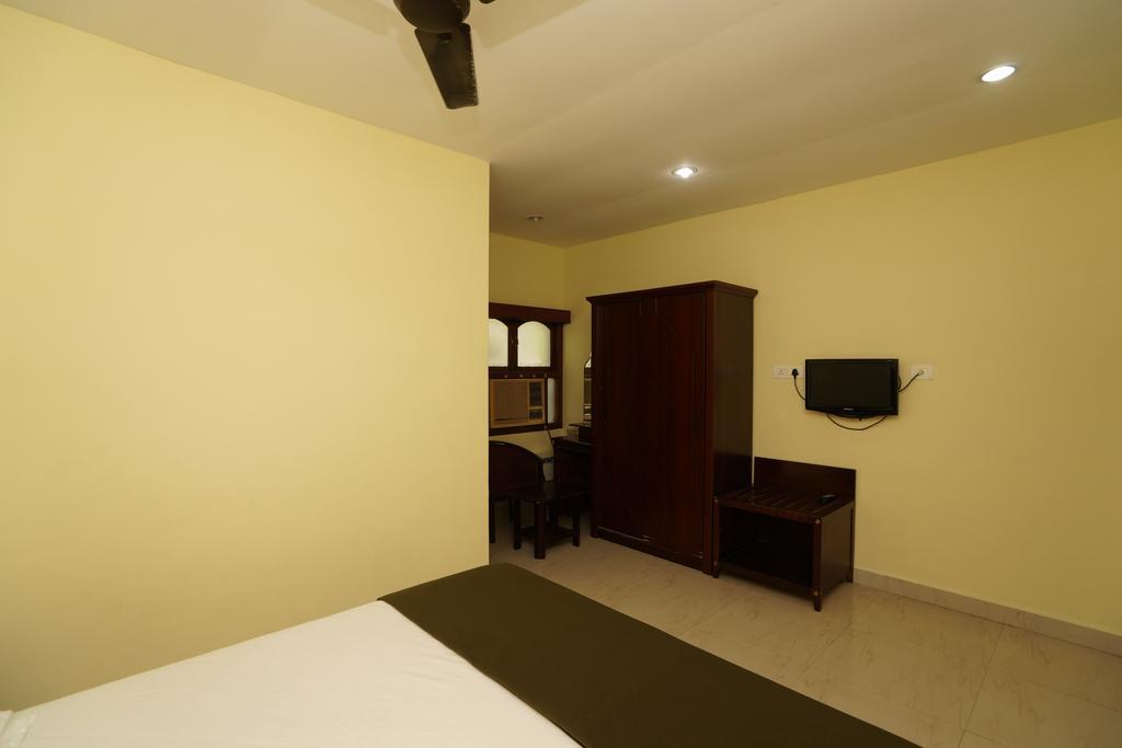 Lloyds Serviced Apartments,Krishna Street,T Nagar Čennai Exteriér fotografie